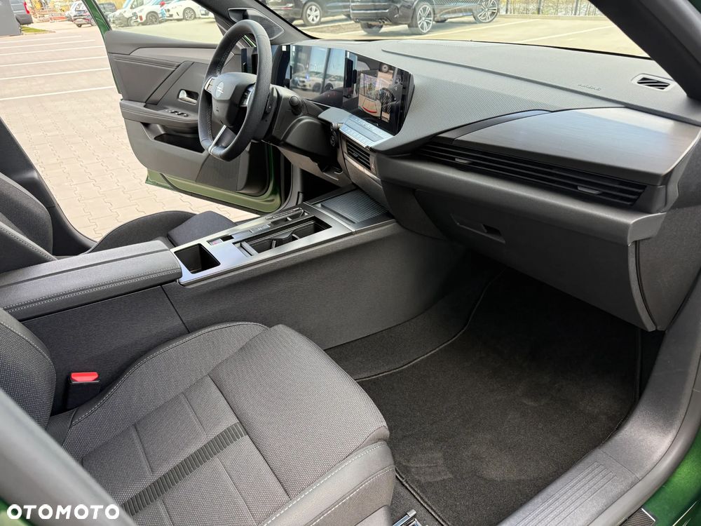 Opel Astra 1.2 T mHEV Ultimate eDTC - 17