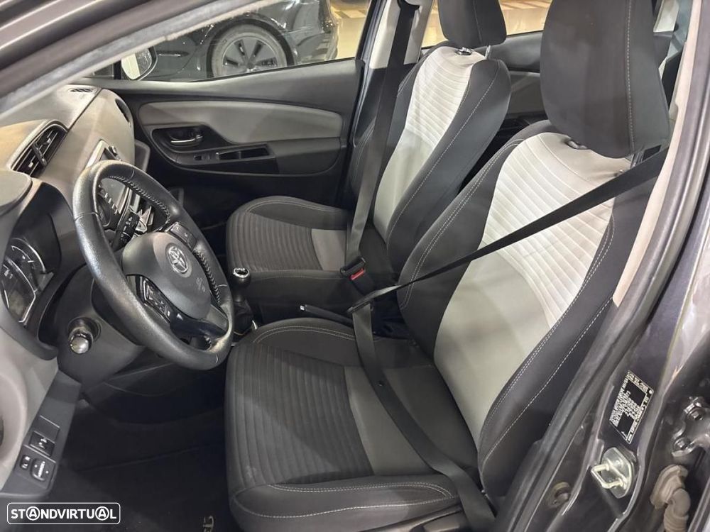 Toyota Yaris 1.0 VVT-i Comfort Plus - 4