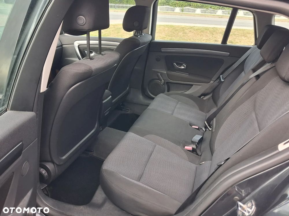 Renault Laguna dCi 110 FAP Emotion - 7