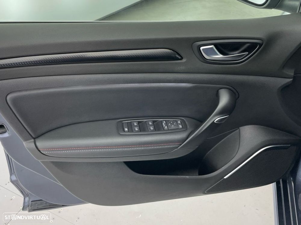 Renault Mégane 1.6 Plug-In R.S. Line - 18