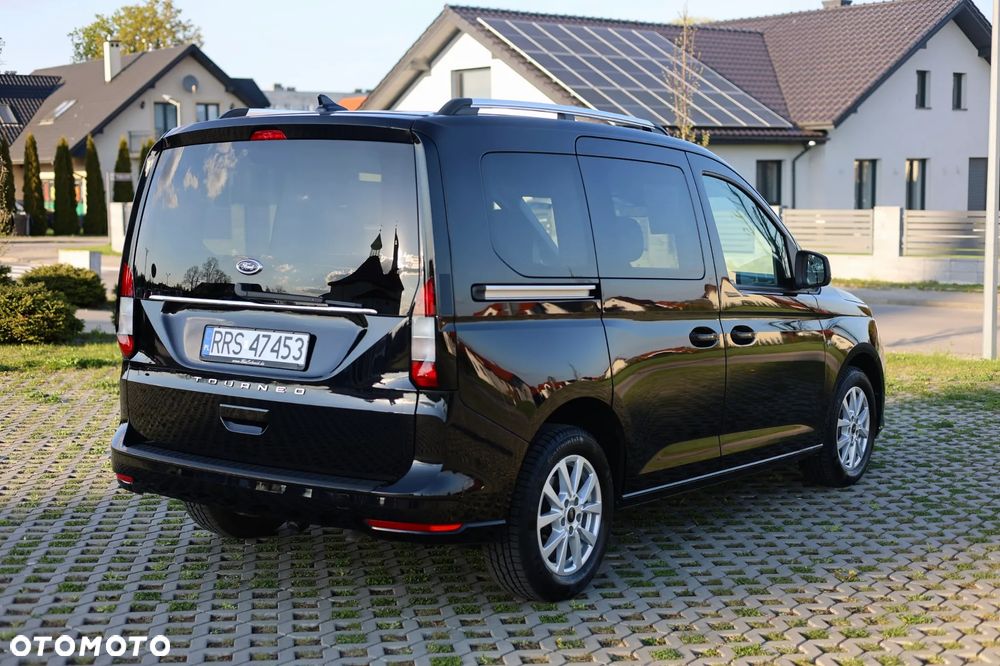 Ford Tourneo Connect 1.5 EcoBoost Titanium - 6