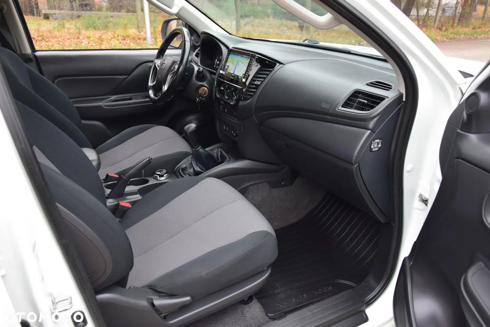 Mitsubishi L200 2.2 d DC Intense - 7