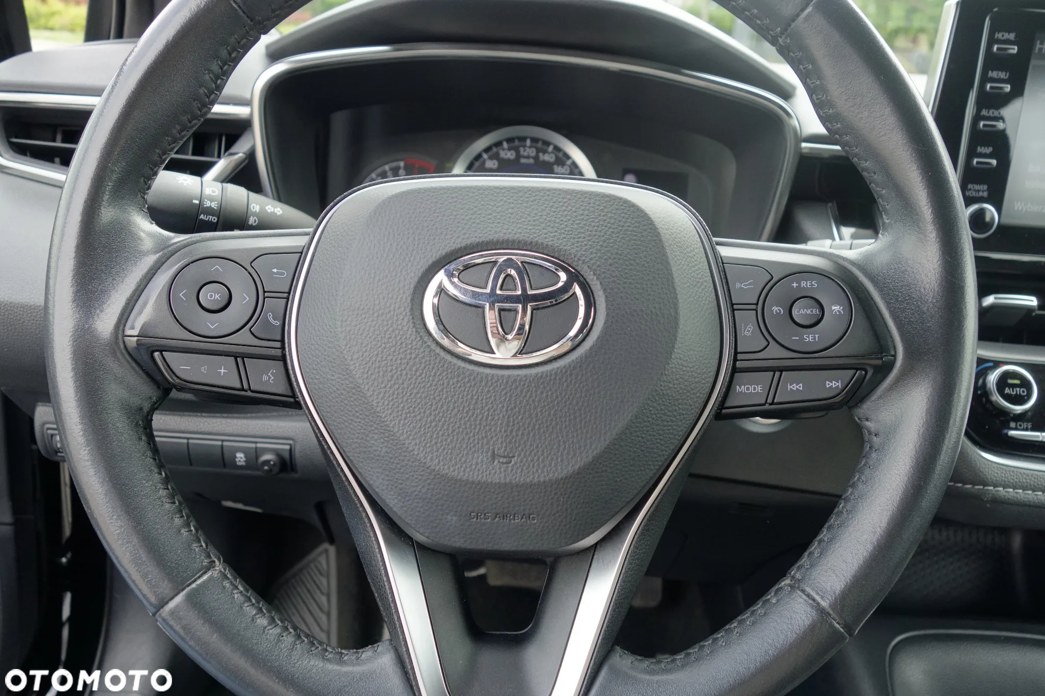 Toyota Corolla 2.0 Hybrid Comfort - 17