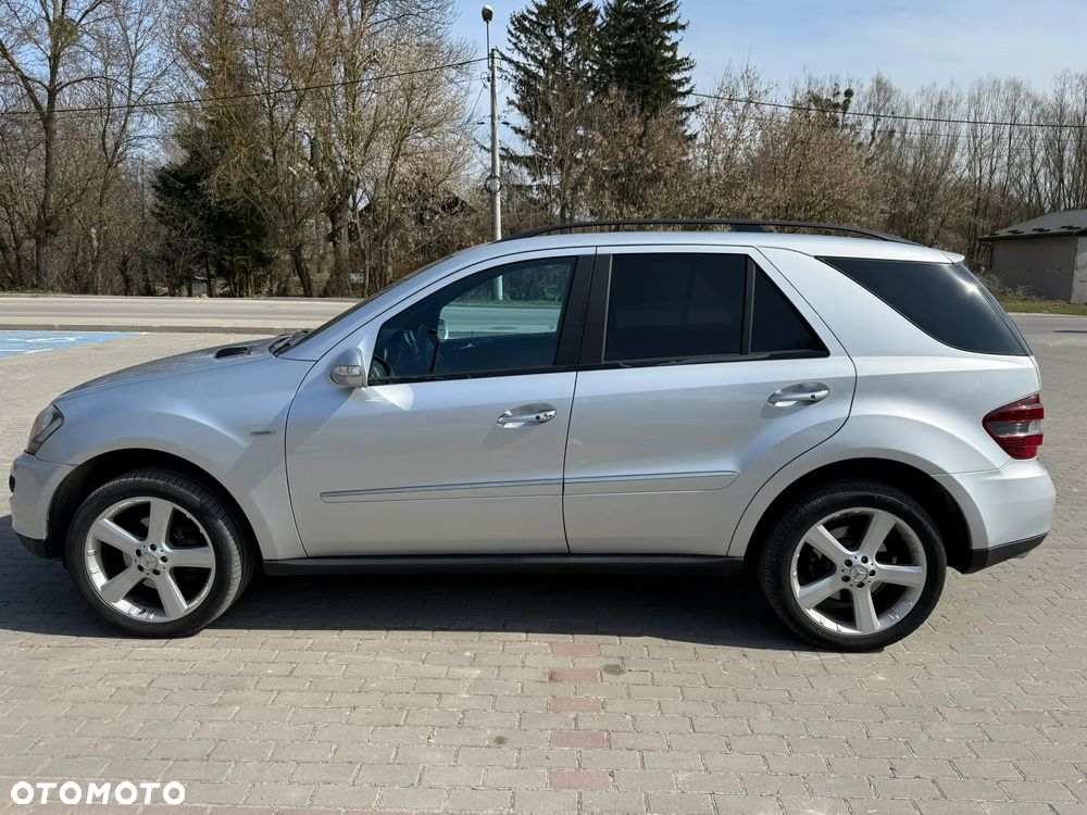 Mercedes-Benz ML 320 CDI 4Matic 7G-TRONIC Edition 10 - 12