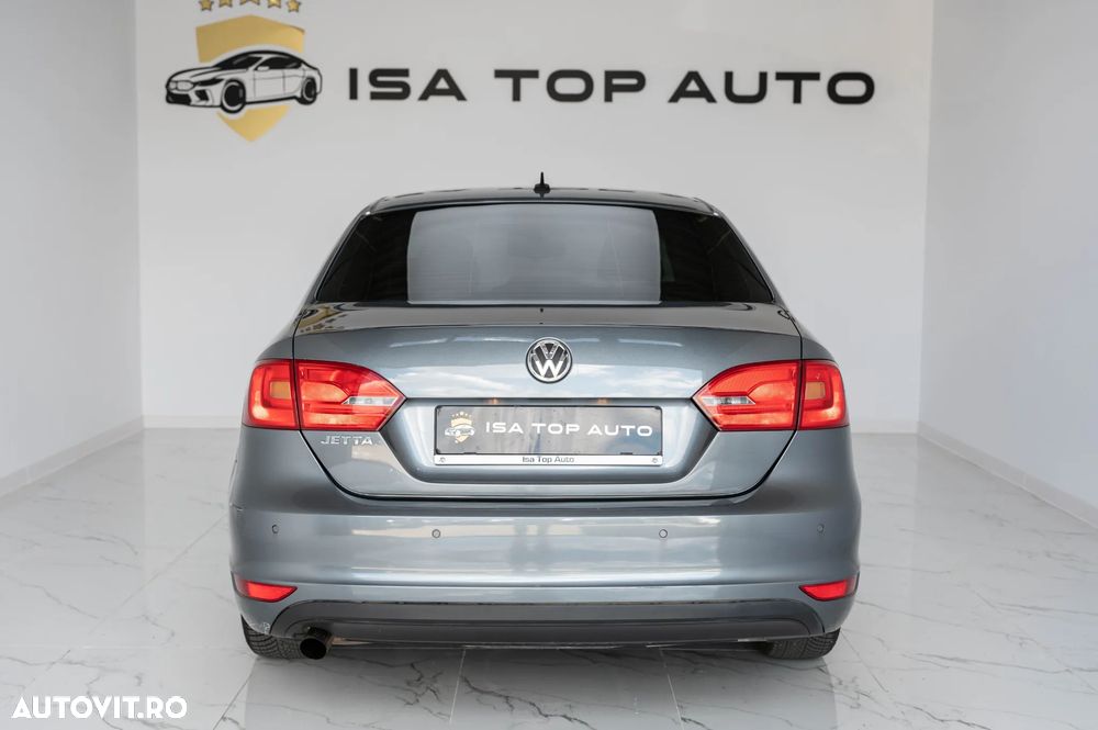 Volkswagen Jetta 2011 photo 3