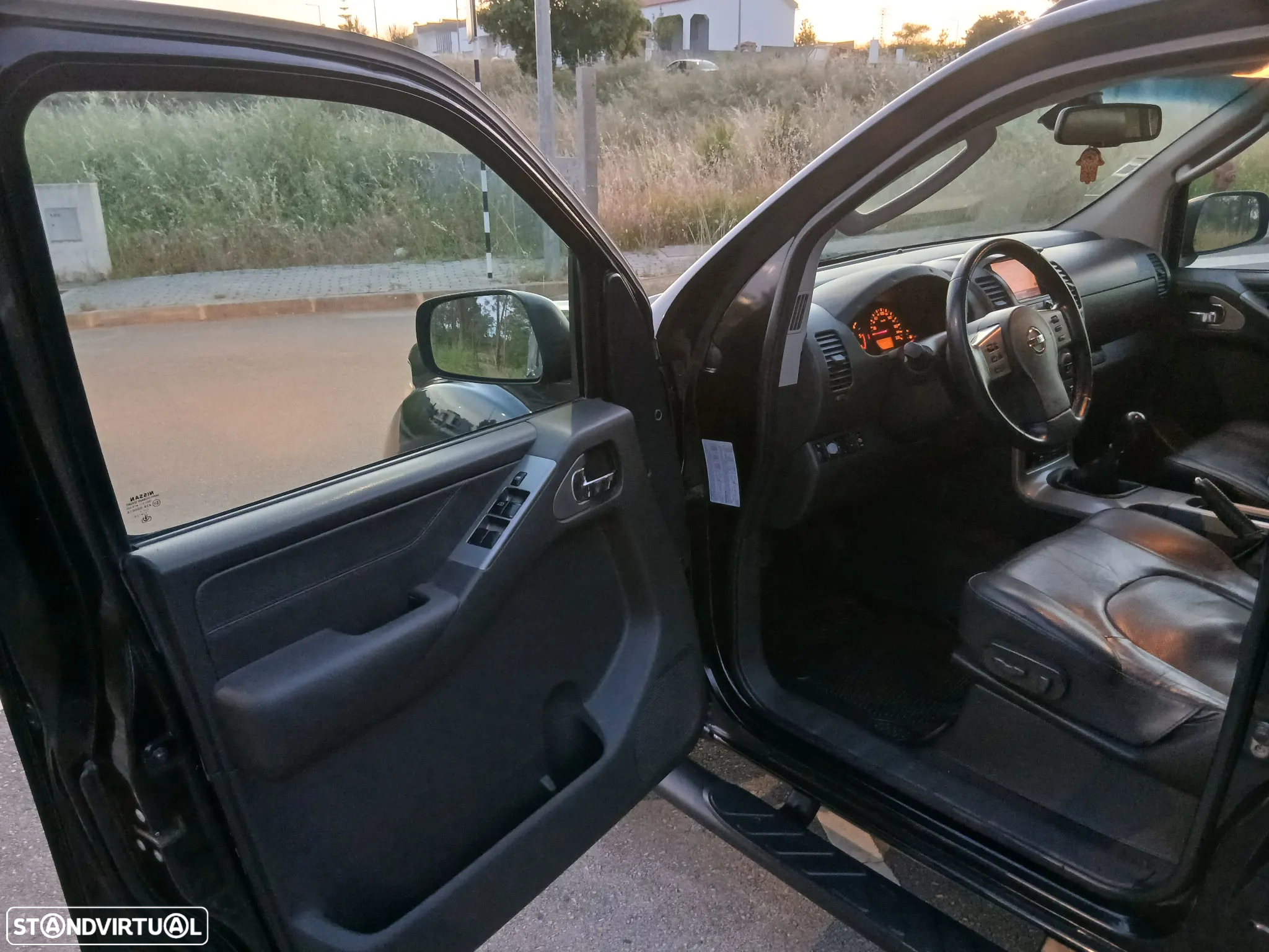 Nissan Navara Nav 2.5 dCi CD SE Comf+C-C+BDT - 5