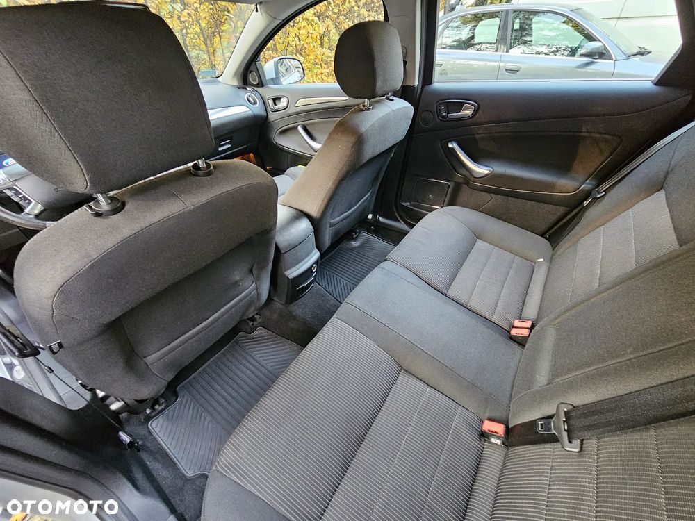 Ford Mondeo 2.0 TDCi Titanium - 17