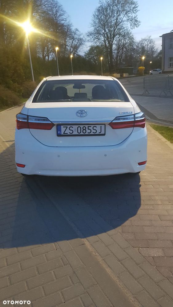 Toyota Corolla 1.4 D-4D Premium - 9