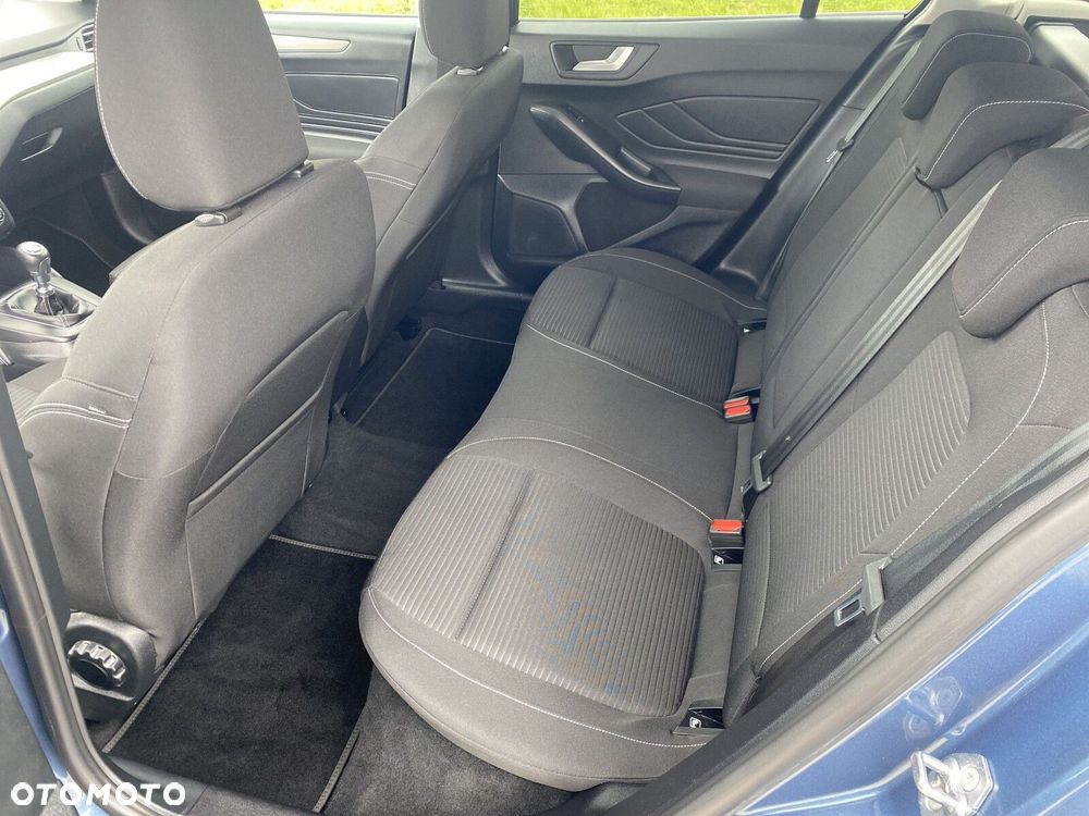Ford Focus - 10