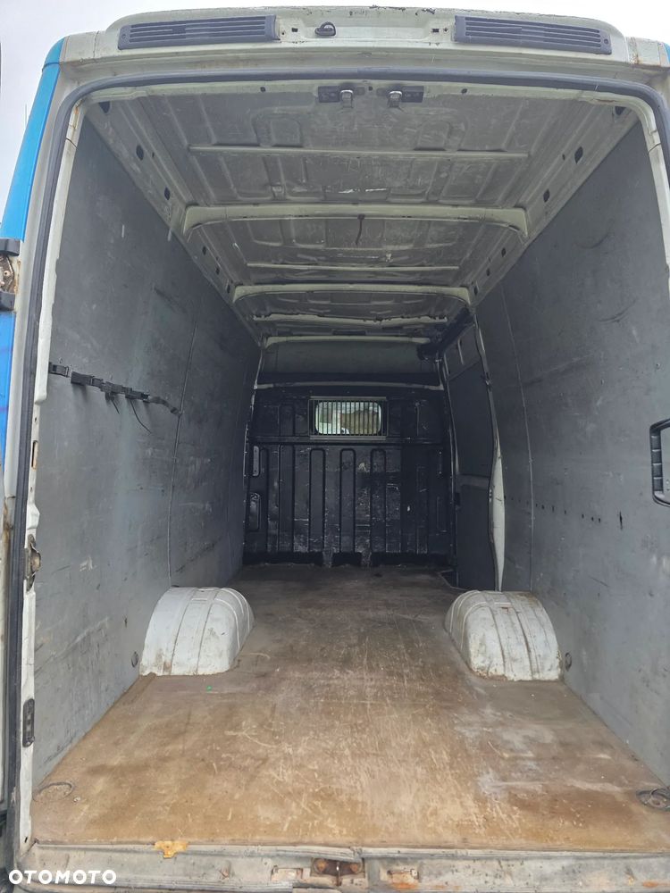Iveco Daily 35C15V - 12