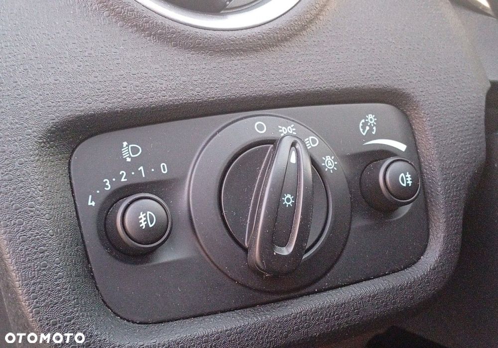 Ford Fiesta - 30