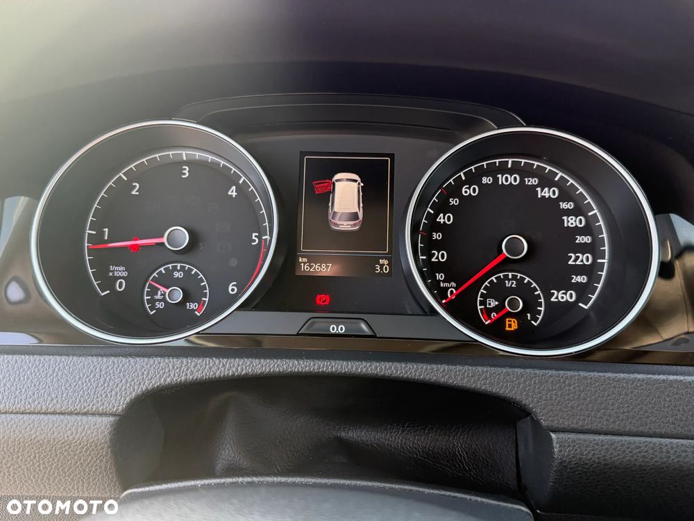 Volkswagen Golf 2.0 BlueTDI Highline - 9