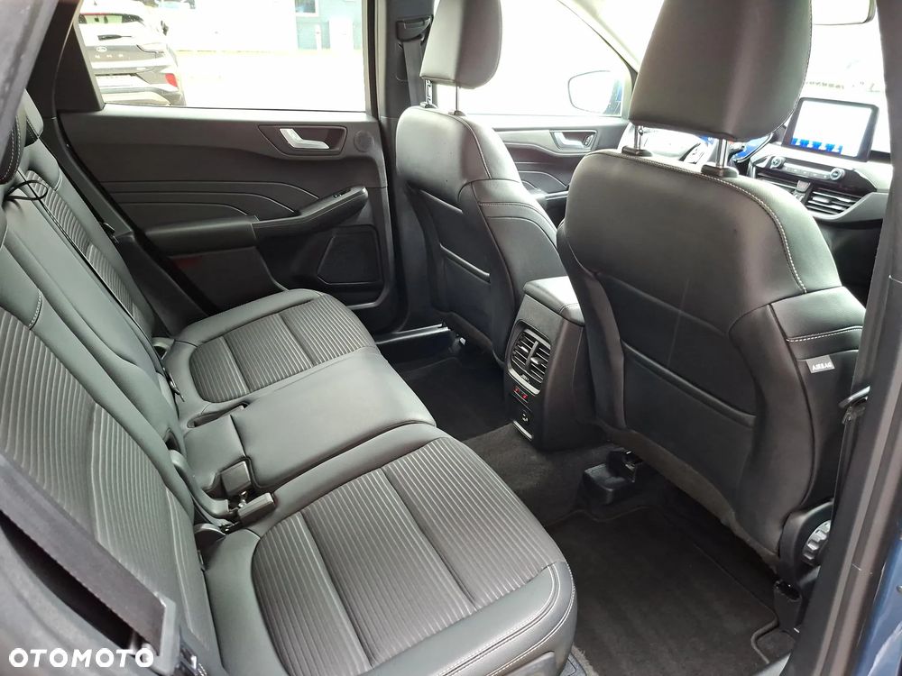 Ford Kuga 1.5 EcoBoost FWD Titanium X - 36