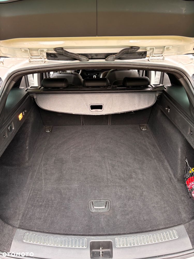 Opel Insignia - 16