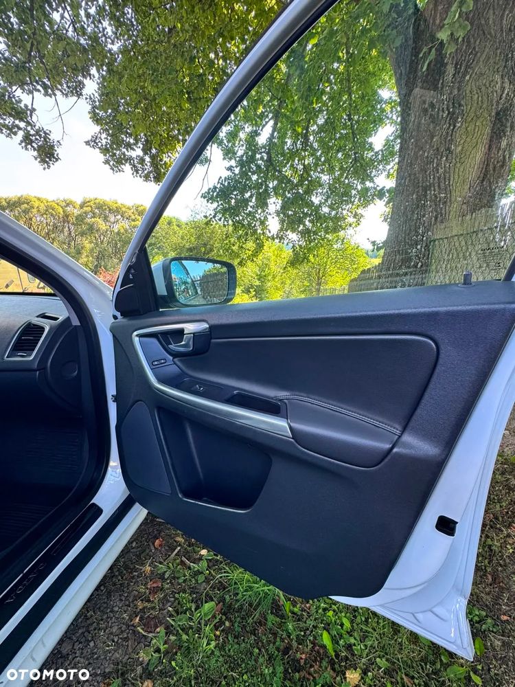 Volvo XC 60 - 6
