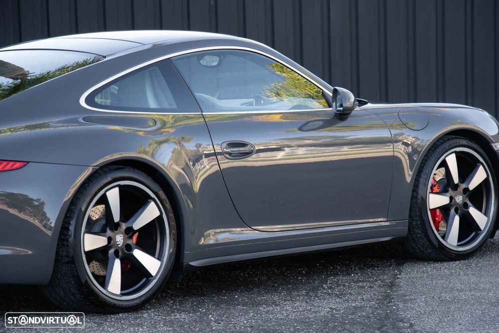 Porsche 911 (991) Carrera S PDK 50 Anos - 8