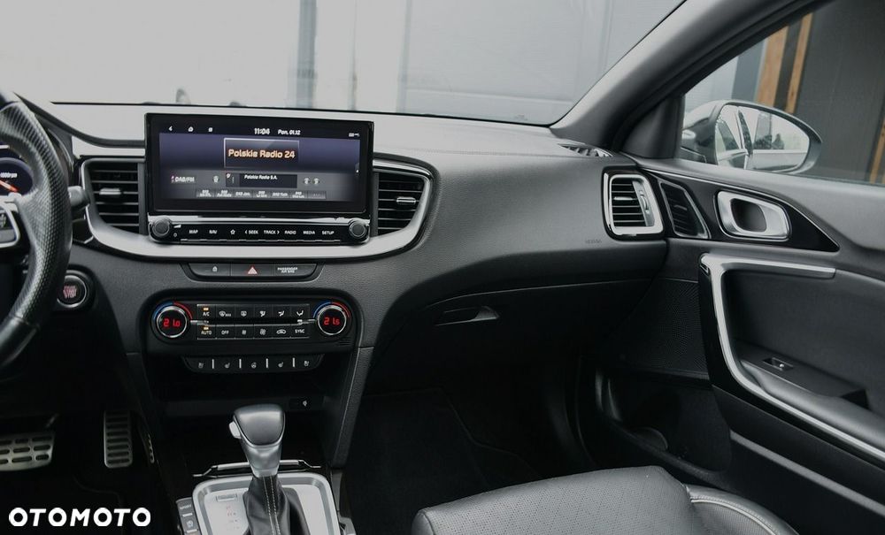 Kia ProCeed 1.6 CRDi GT Line DCT - 23