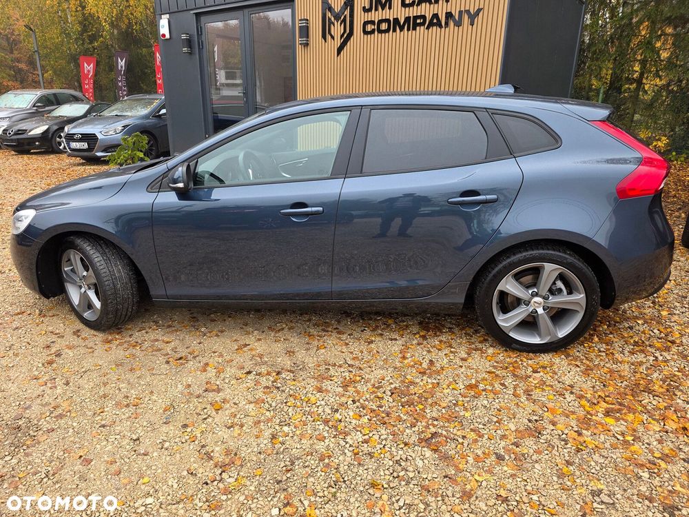 Volvo V40 - 23