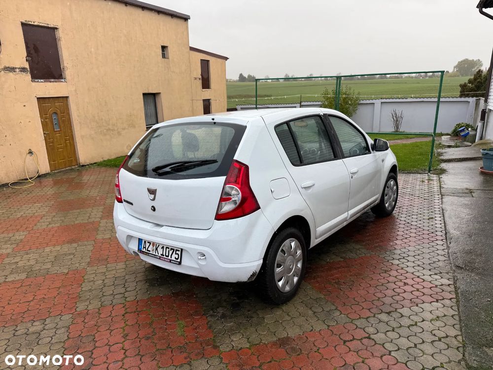 Dacia Sandero 1.2 16V Laureate II - 7