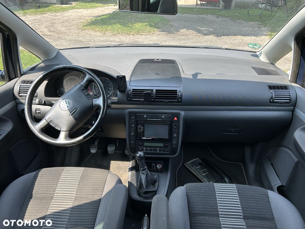 Volkswagen Sharan - 8