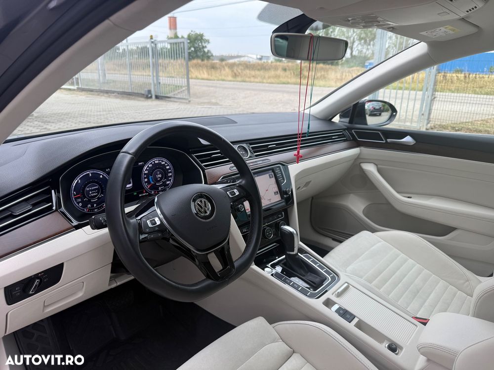 Volkswagen Passat 2.0 TDI DSG Highline - 18