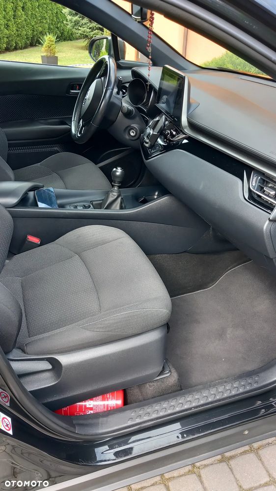 Toyota C-HR 1.2 T Premium - 6
