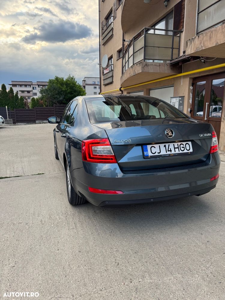 Skoda Octavia 2.0 TDI DSG Style - 15