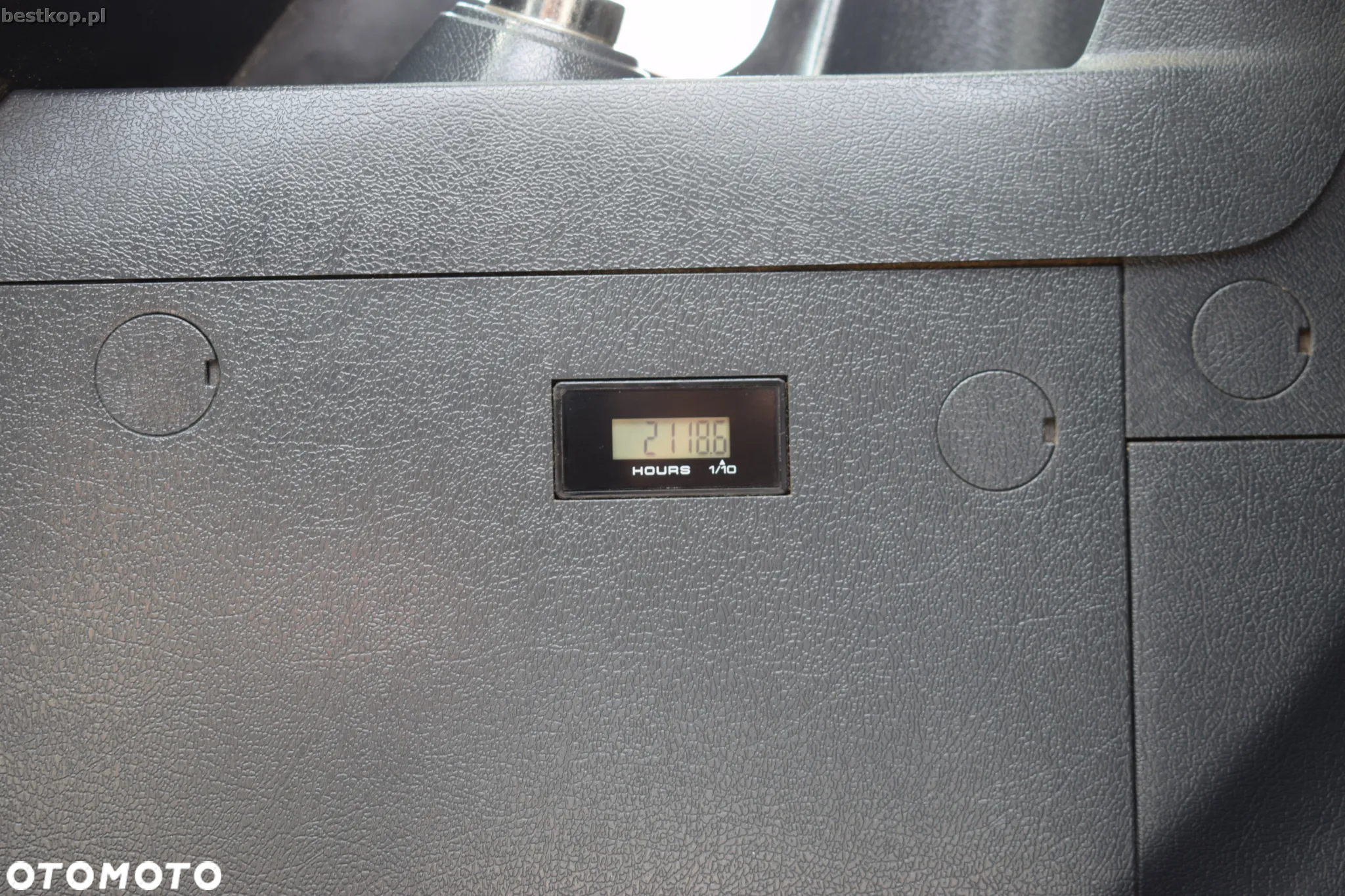 Hyundai HX300AL - 24