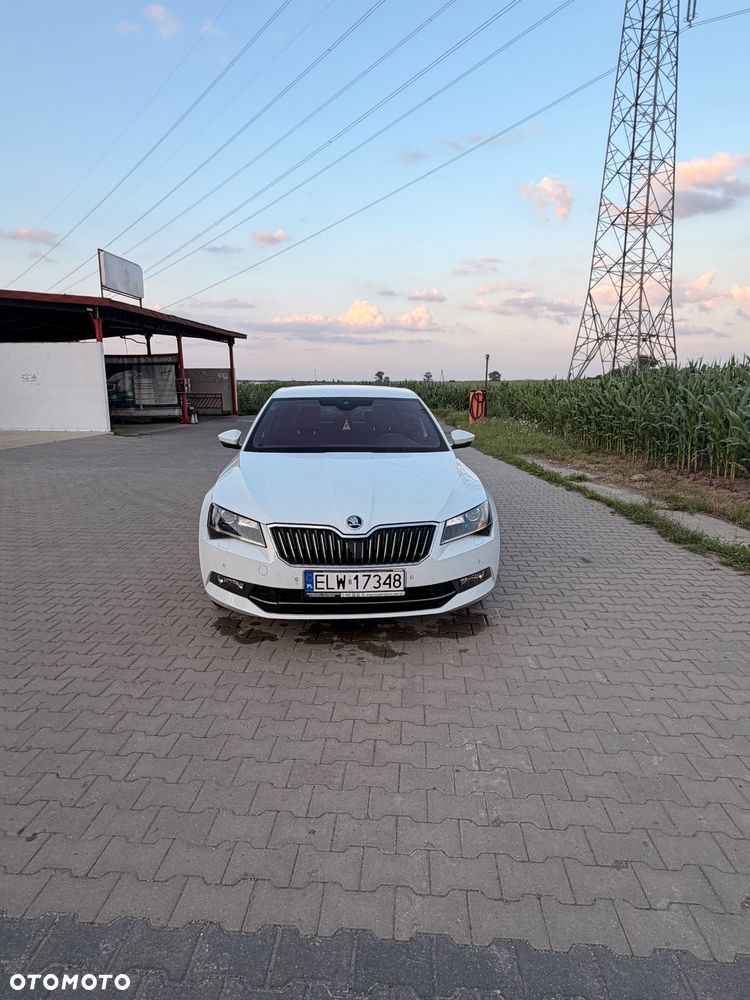 Skoda Superb 2.0 TDI SCR L&K DSG - 5