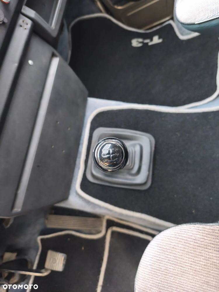 Volkswagen Transporter - 13
