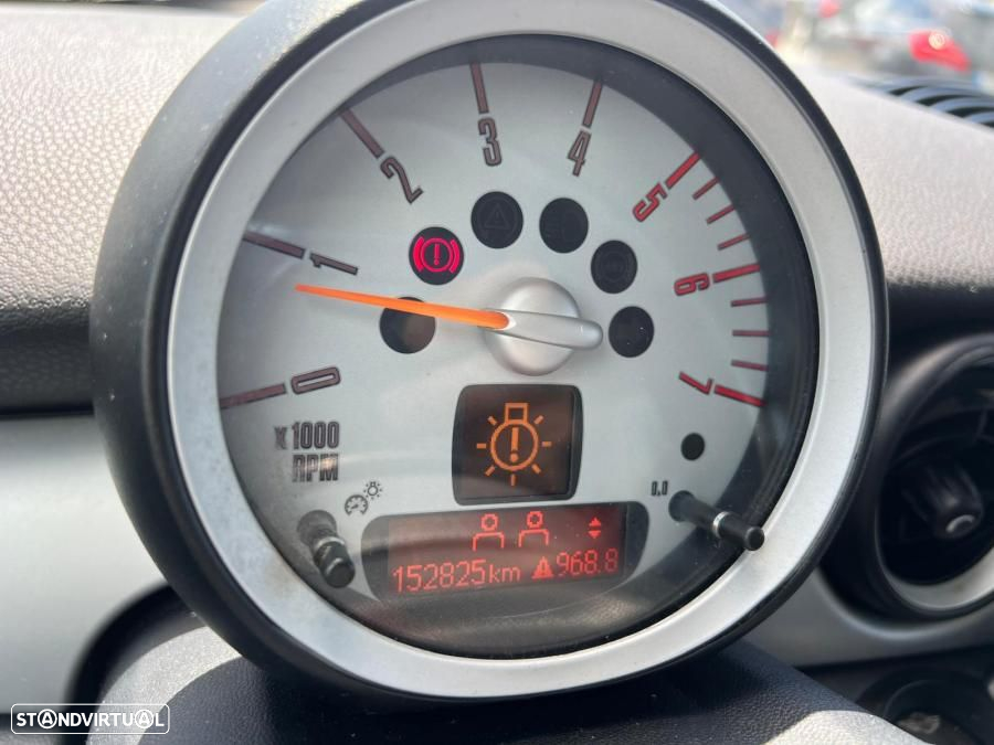 MINI 3 Portas Cooper D - 10