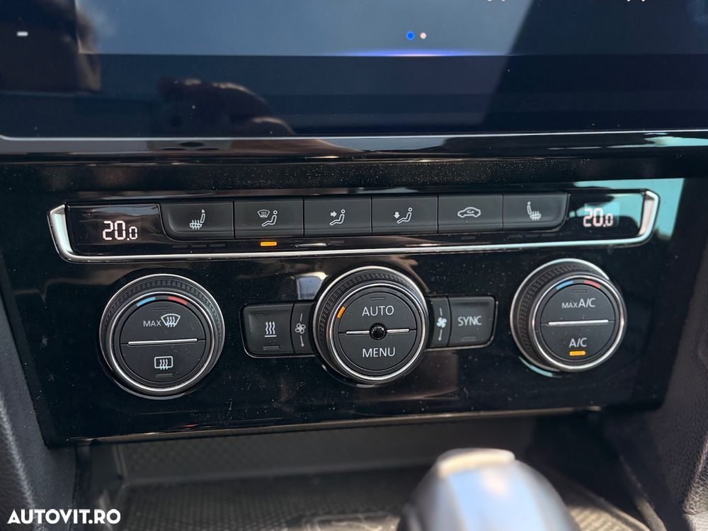 Volkswagen Passat 2.0 TDI DSG 4Motion Highline - 21