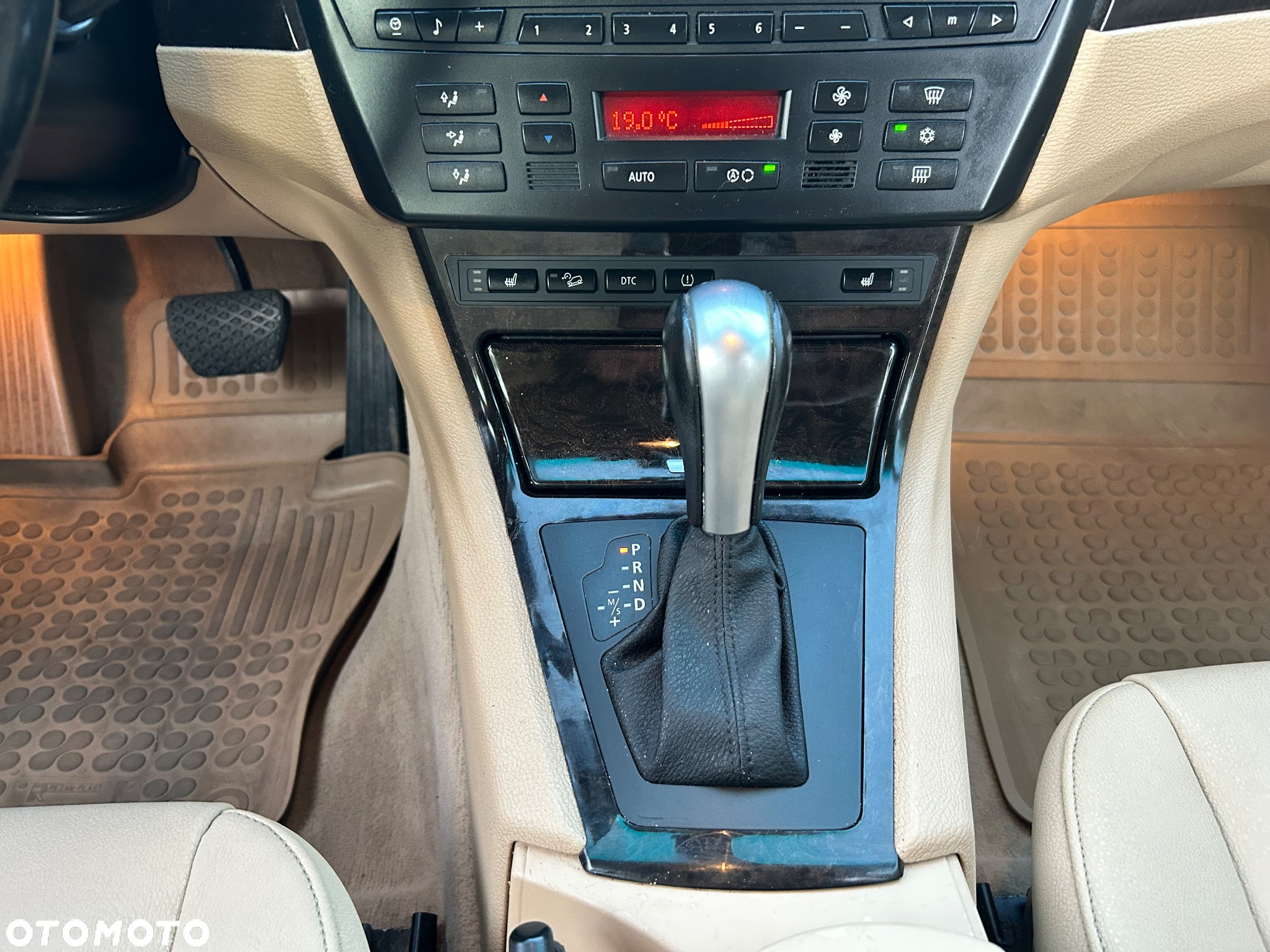 BMW X3 3.0si - 16