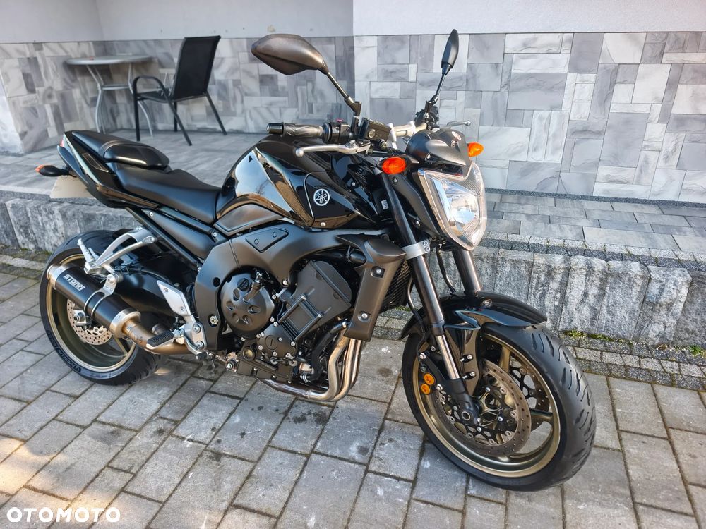 Yamaha FZ - 16