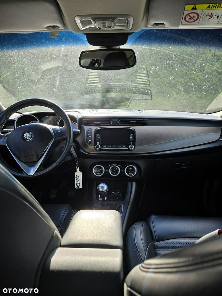 Alfa Romeo Giulietta - 11