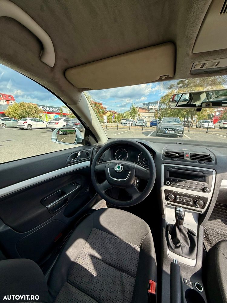 Skoda Octavia 1.6 TDI Ambiente - 9