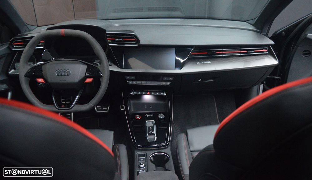 Audi RS3 Limousine 2.5 TFSI quattro S tronic - 12