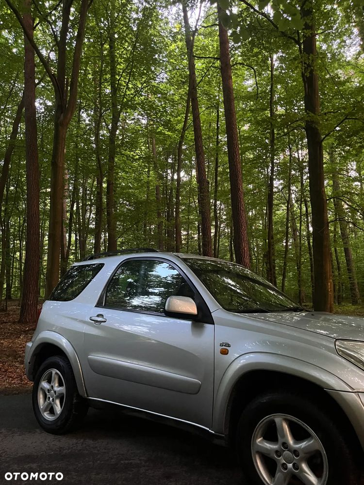 Toyota RAV4 - 23