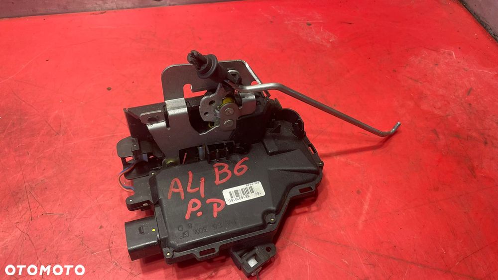 ZAMEK DRZWI PRAWY PRZÓD AUDI A4 B6 - 3