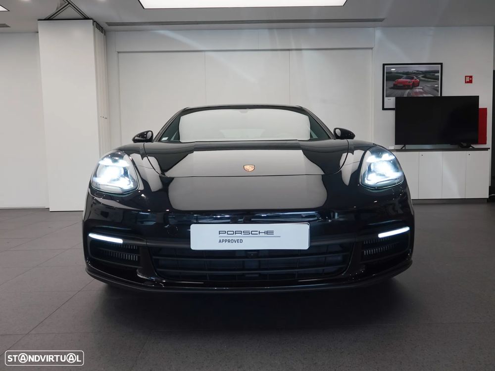 Porsche Panamera 4 E-Hybrid - 18