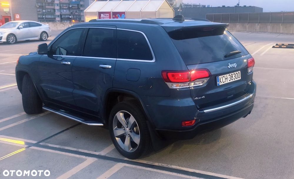 Jeep Grand Cherokee - 11