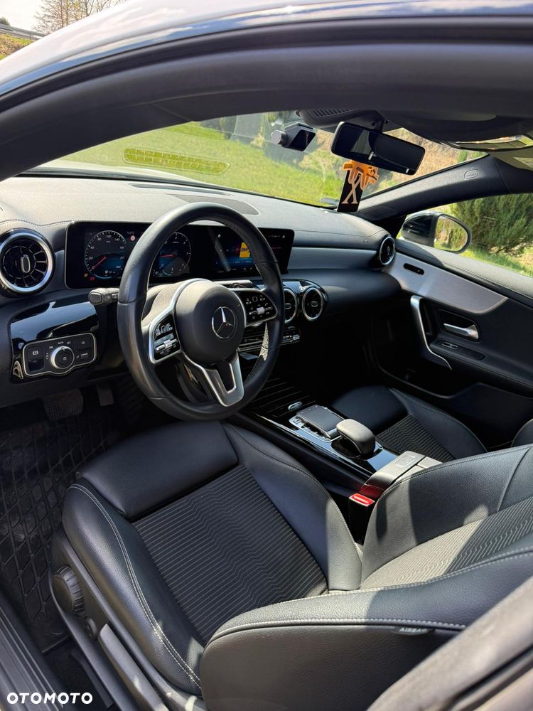 Mercedes-Benz CLA 200 d Edition 1 8G-DCT - 11