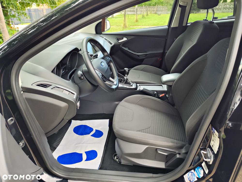 Ford Focus 1.5 TDCi DPF Start-Stopp-System Titanium - 29