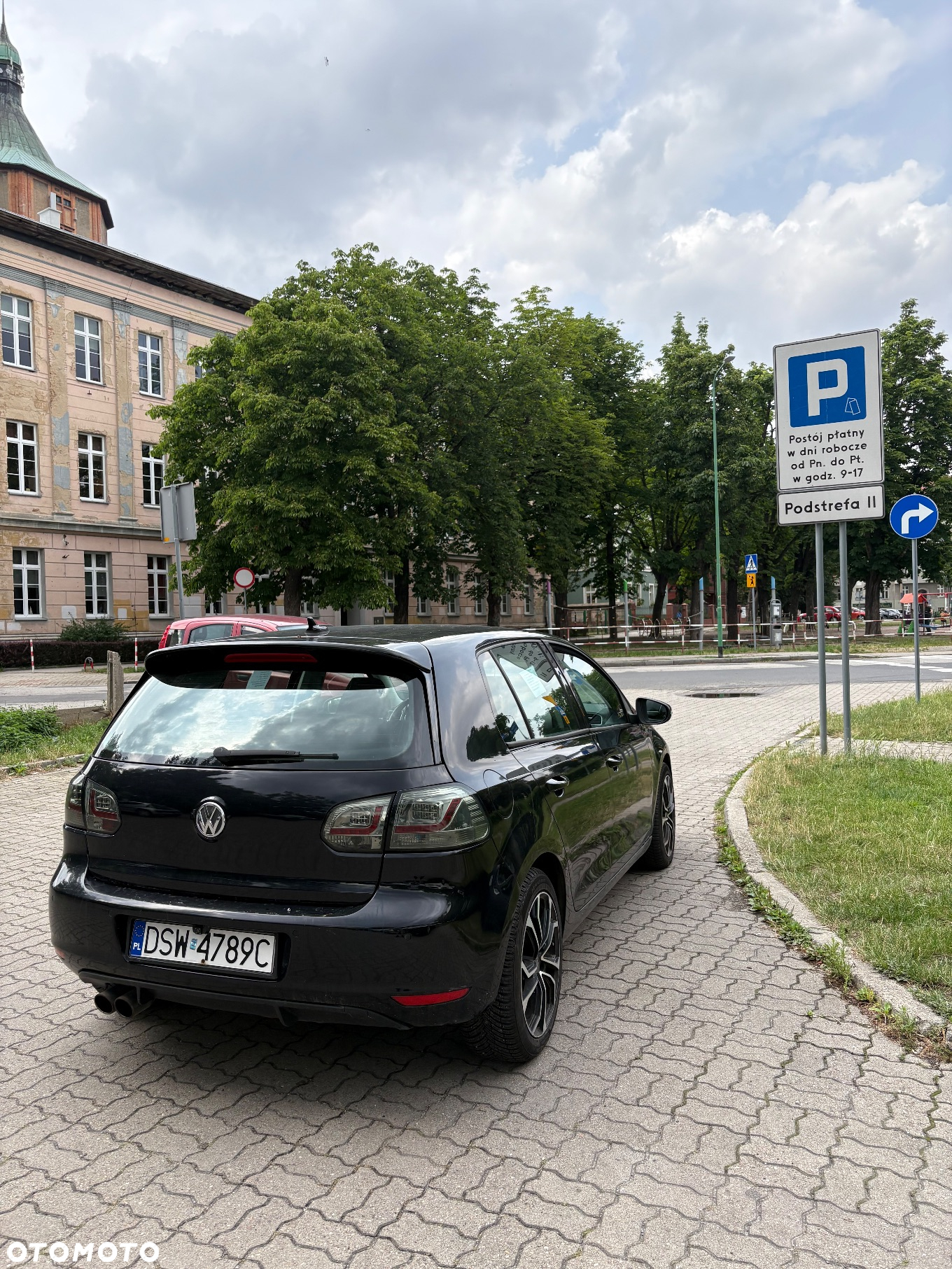 Volkswagen Golf - 2