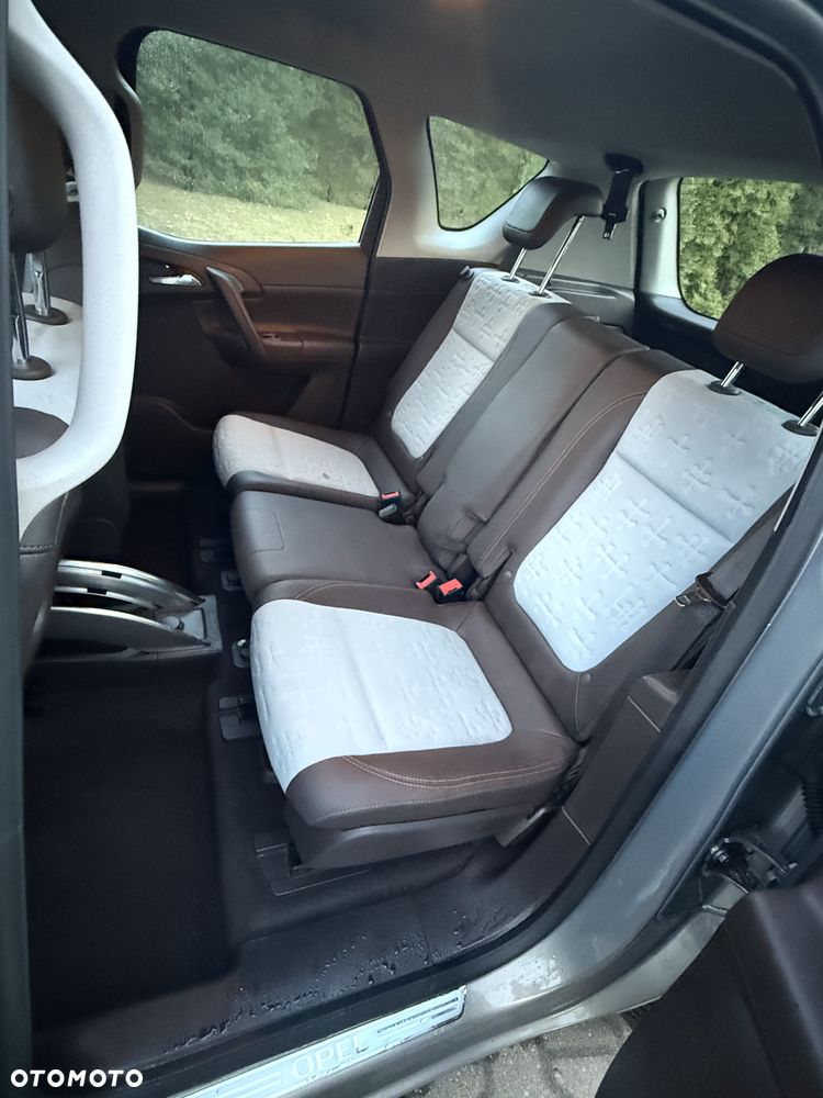 Opel Meriva - 27