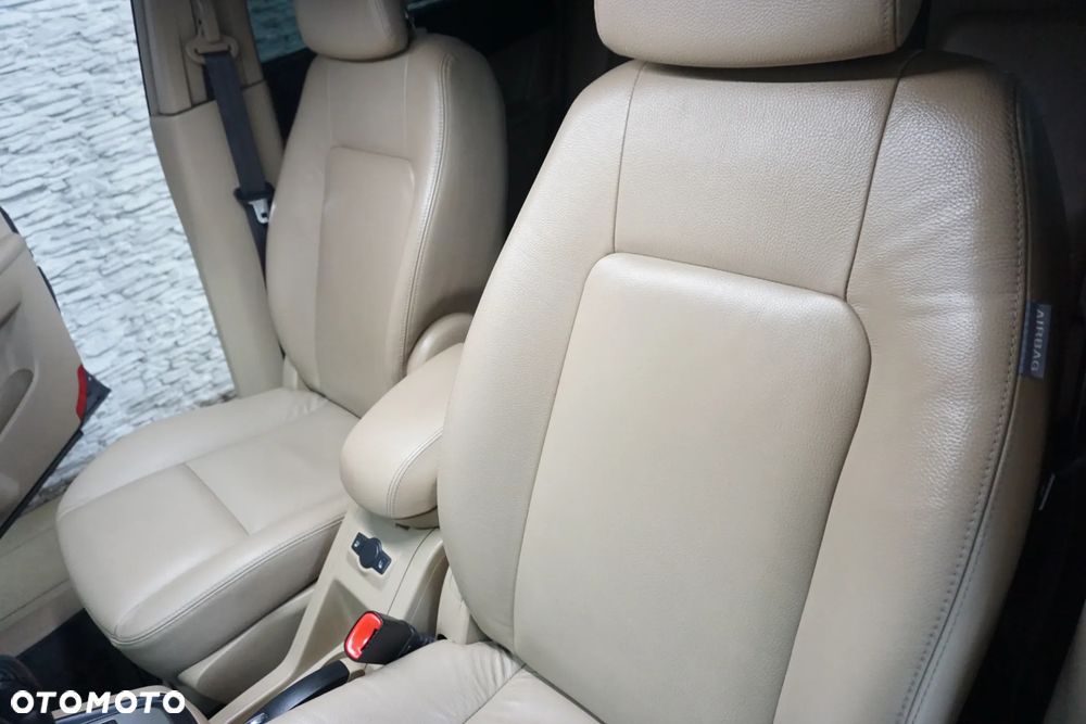 Chevrolet Captiva 2.0 4WD 7 Sitzer Automatik LT Exclusive - 23