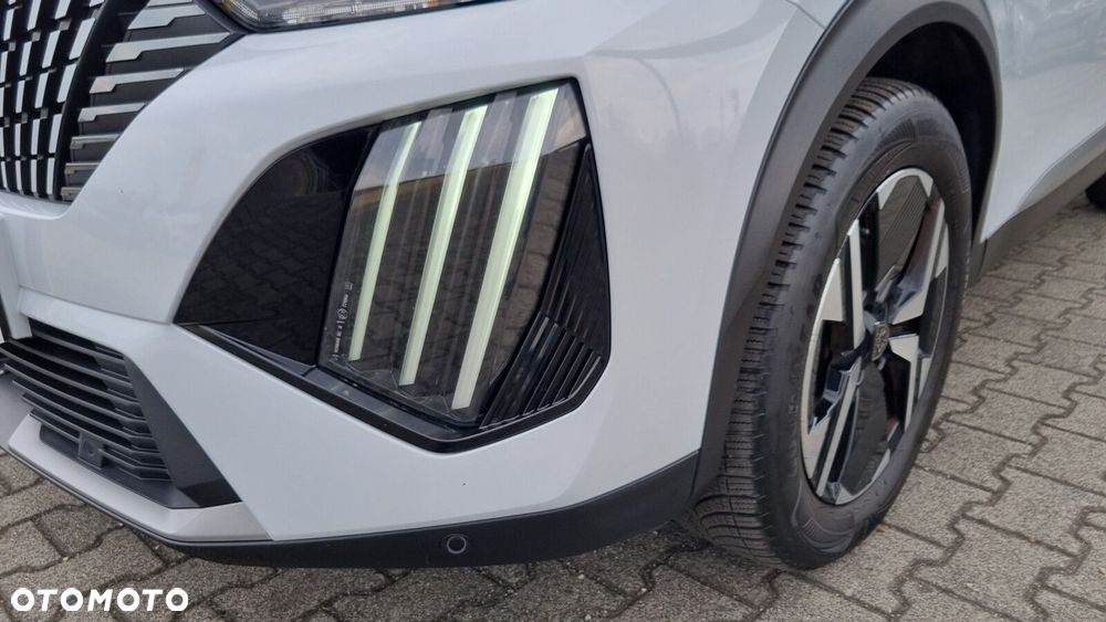 Peugeot 2008 1.2 PureTech Allure S&S EAT8 - 30