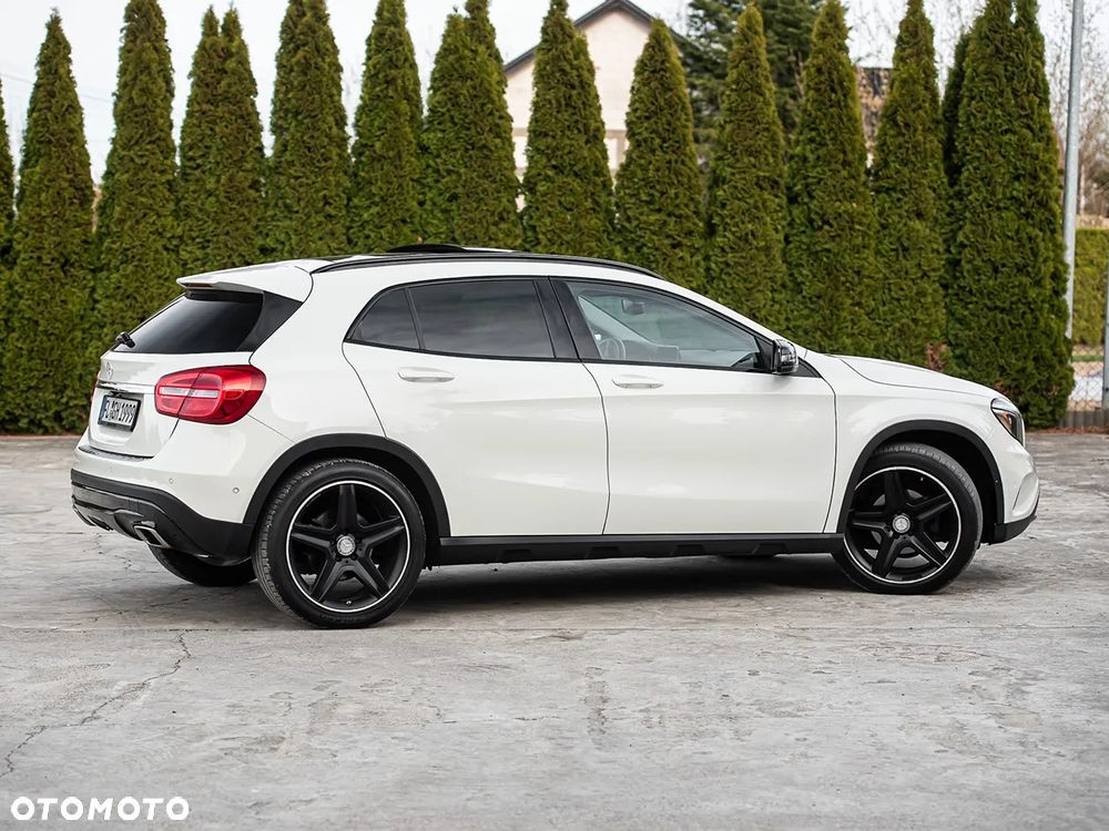 Mercedes-Benz GLA 220 d 4Matic 7G-DCT AMG Line - 15