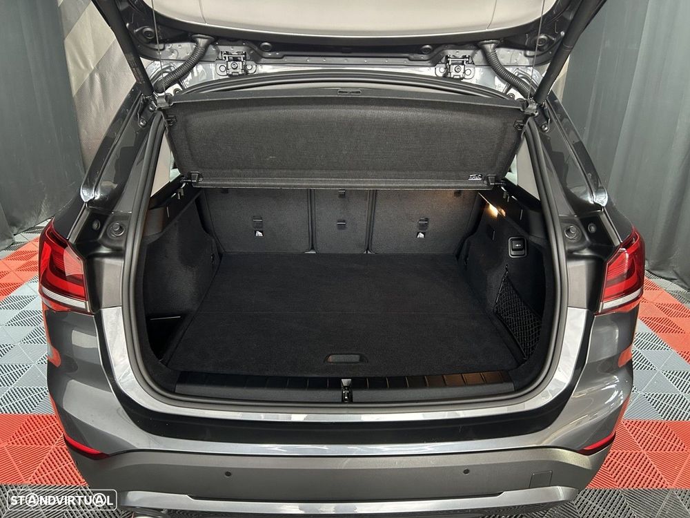 BMW X1 25 e xDrive - 8