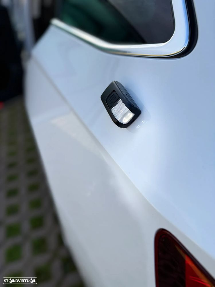 Skoda Superb Break 2.0 TDI Laurin&Klement DSG - 53